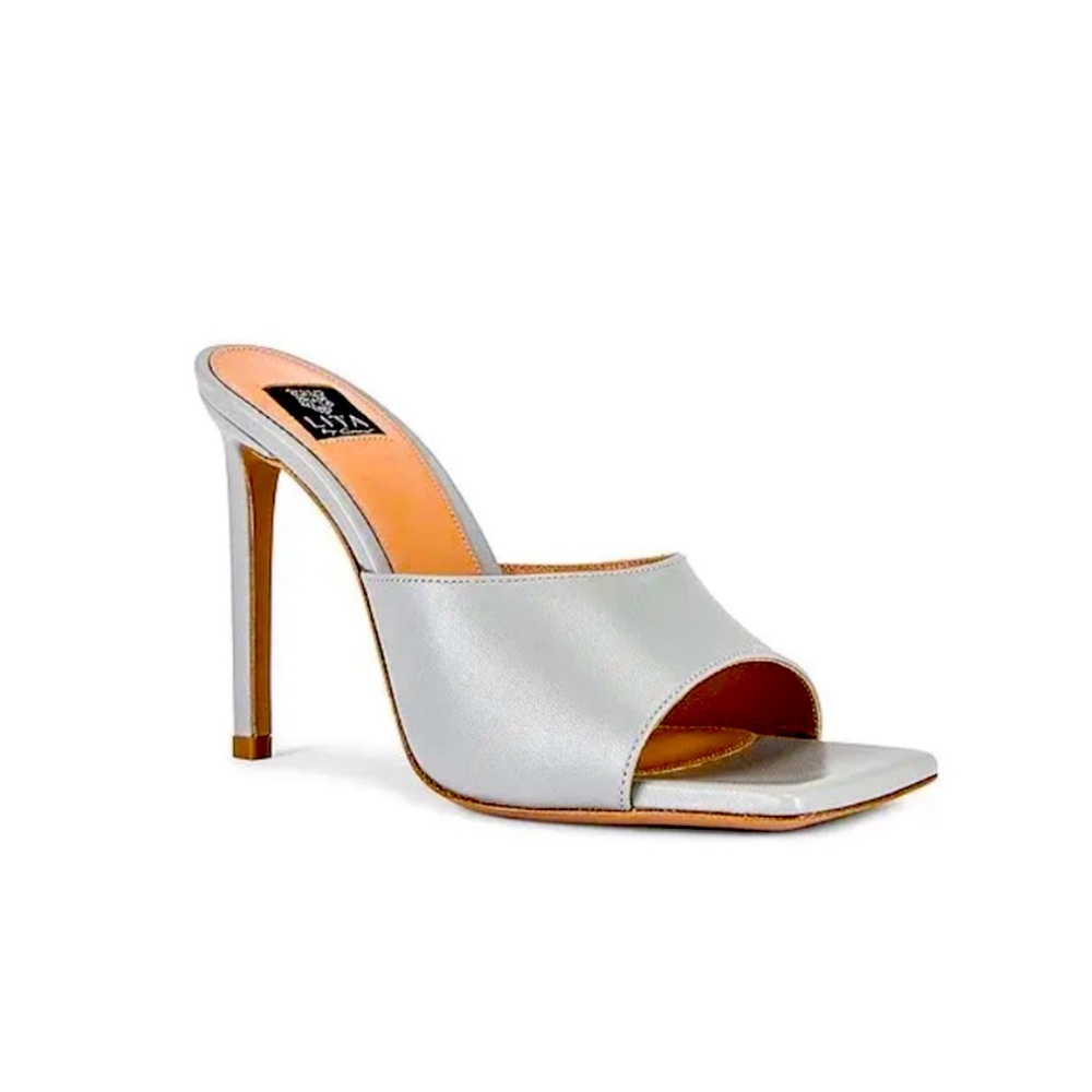LITA by Ciara solid square toe heels